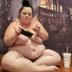 Video by sexysignaturebbw published on August 5,2023 00:54:00 - BestThots