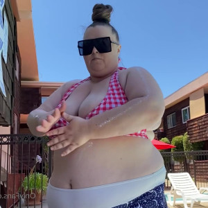 Video by sexysignaturebbw published on May 4,2023 08:55:00 - BestThots