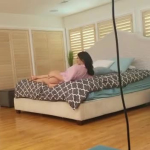 Video by jasminejae_vip published on April 25,2023 07:38:00 - BestThots