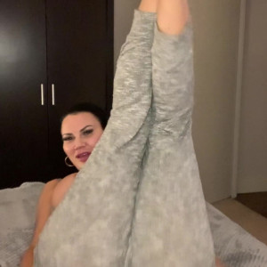 Video by jasminejae_vip published on April 16,2023 01:26:00 - BestThots