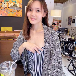 Video by kkimkkimmy published on June 21,2023 13:20:00 - BestThots