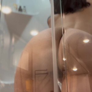 Video by naomicakes69 published on July 21,2023 13:39:00 - BestThots