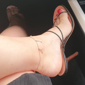 Video by deliciousdutchfeet published on May 1,2023 01:06:00 - BestThots