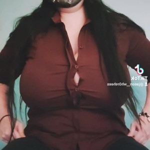 Video by bustybigbooty published on March 21,2023 02:22:00 - BestThots