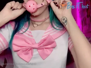 Video by jadelavernebaby published on January 17,2025 08:00:50 - BestThots