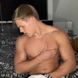 Video by peachyyboy published on July 22,2023 00:59:00 - BestThots