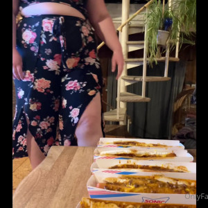 Video by myfatblondegf published on August 17,2023 13:44:53 - BestThots