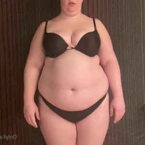 Video by myfatblondegf published on August 20,2023 14:37:00 - BestThots