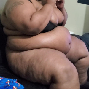 gluttongirlz #4987873