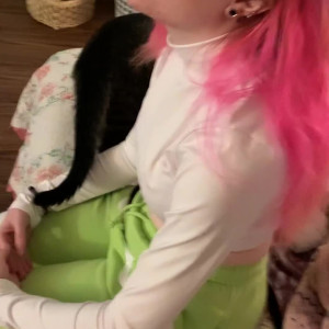 Video by lilydarro published on May 1,2023 12:43:00 - BestThots