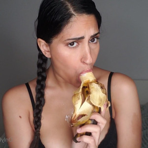Video by thatdaddysgirl published on March 12,2023 05:54:00 - BestThots