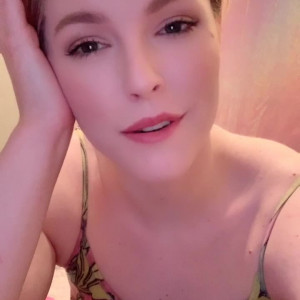 ellanovaxxx #9076545