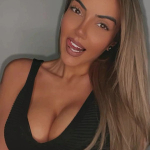 Video by secret.desire published on April 9,2023 20:54:00 - BestThots