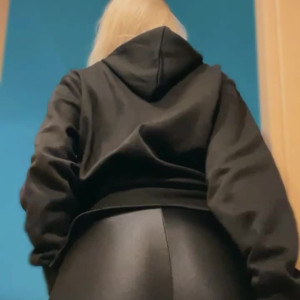 Video by secret.desire published on May 25,2023 12:18:00 - BestThots
