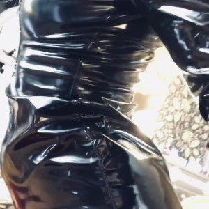 Video by nouschka published on April 5,2023 00:02:00 - BestThots