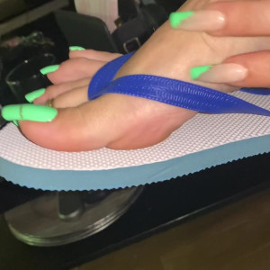 tatianasnaughtytoes #4009740