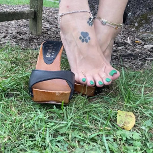 tatianasnaughtytoes #4042870