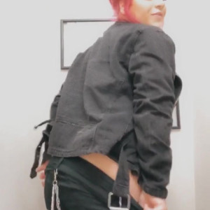 Video by helloharleyrose published on April 17,2023 19:22:00 - BestThots