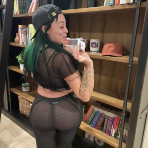 Video by emilycheree published on March 27,2023 00:49:00 - BestThots