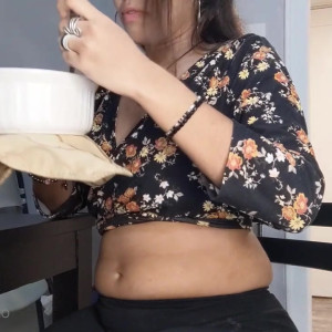 Video by ellaeating published on March 18,2023 20:09:00 - BestThots