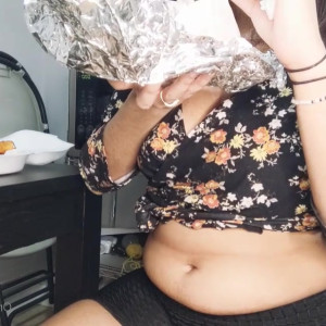 Video by ellaeating published on March 9,2023 13:07:00 - BestThots