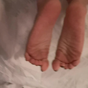 bunnythefootmodel #4149304