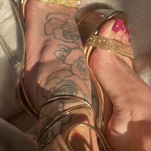 Video by bunnythefootmodel published on May 1,2023 20:39:00 - BestThots