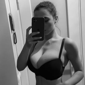 miamaievska #5769792