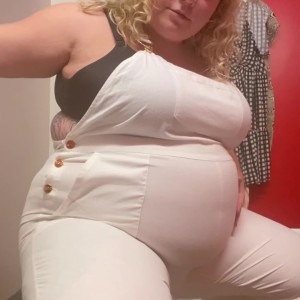 Video by softnsweeet0 published on May 1,2023 07:23:00 - BestThots