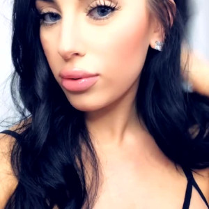 Video by chelsnichole200 published on April 6,2023 15:01:00 - BestThots