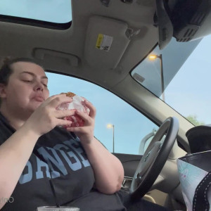 Video by ssbbwchloe published on May 8,2023 15:16:00 - BestThots