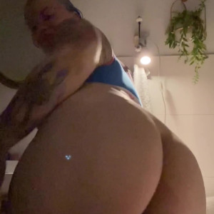 Video by blaueseinhorn published on April 13,2023 20:13:00 - BestThots