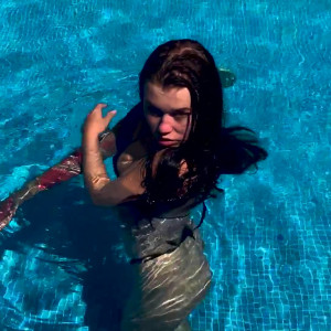 Video by xmishacrossx published on April 2,2023 19:18:00 - BestThots