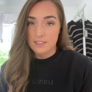 Video by cutepowerlegs published on May 16,2023 11:42:00 - BestThots