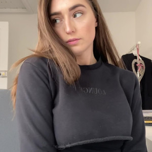 Video by cutepowerlegs published on July 1,2023 19:03:00 - BestThots
