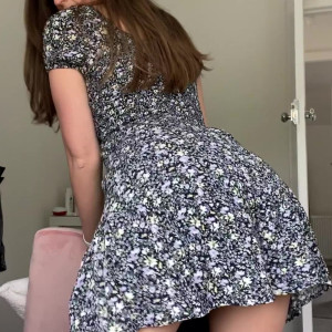 Video by cutepowerlegs published on July 18,2023 11:43:00 - BestThots