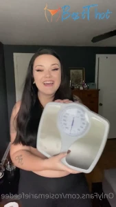 rosiemariefeedee #9746313