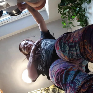 Video by pixiefeetnixx published on May 13,2023 04:37:00 - BestThots