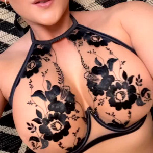 Video by hannahbrooks25 published on August 18,2023 12:08:03 - BestThots