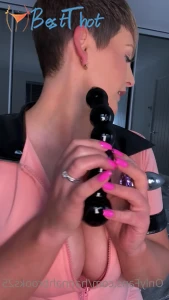 Video by hannahbrooks25 published on January 22,2025 04:02:38 - BestThots
