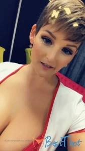 Video by hannahbrooks25 published on January 22,2025 05:00:17 - BestThots