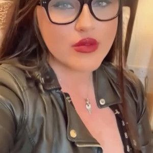 mistressleiaa #3831819