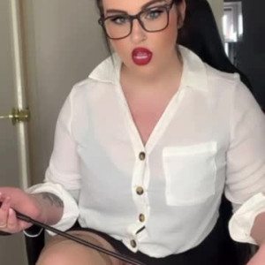 Video by mistressleiaa published on May 6,2023 00:14:00 - BestThots