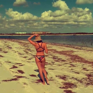 Video by arianamarie published on July 5,2023 06:50:00 - BestThots