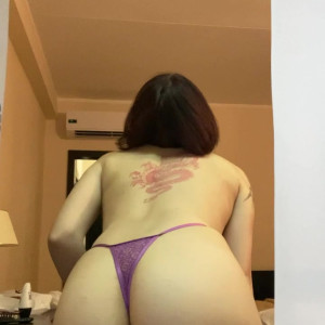 Video by roxyloove_vip published on April 7,2023 21:15:00 - BestThots
