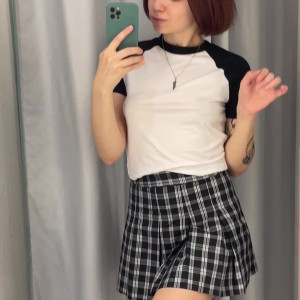 Video by roxyloove_vip published on April 8,2023 10:16:00 - BestThots