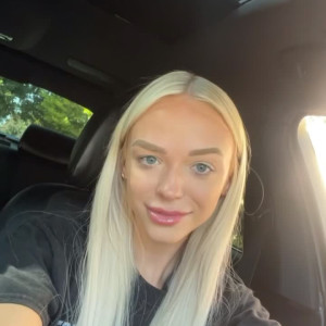 Video by badlittlebarbie18 published on May 30,2023 14:25:00 - BestThots