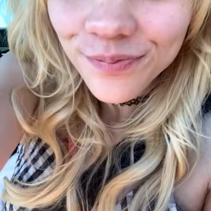 katezoha #3307709