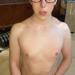 Video by girl_gaymer888 published on April 17,2023 06:53:00 - BestThots