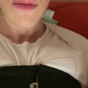 Video by girl_gaymer888 published on July 30,2023 13:38:00 - BestThots